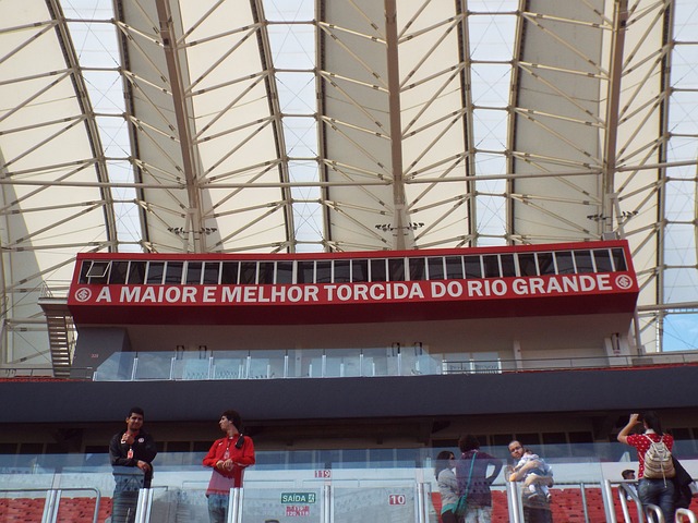 在这关键时 在这关键时